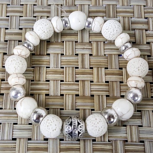 Lava & Howlite Bracelet for Inner Harmony - Picture 2 of 4